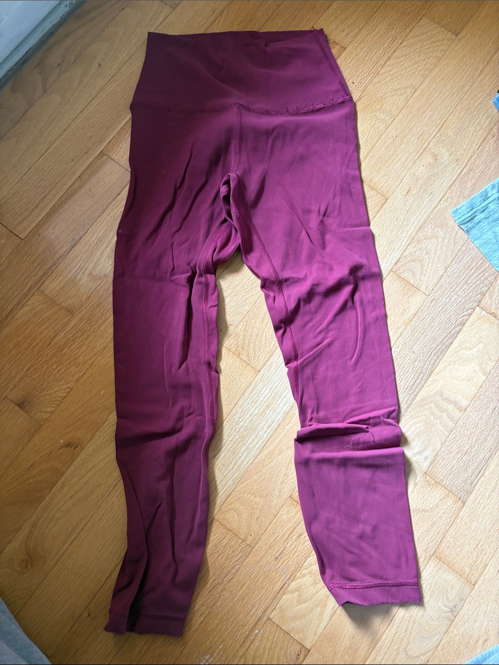 Women’s Lululemon tights